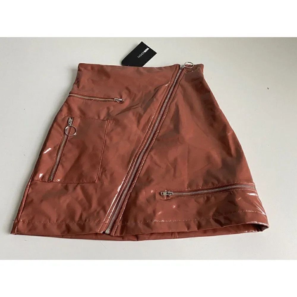 Fashion Nova Women’s Sz XS “Keep‎ My Secrets” Vinyl Zippers Mini Skirt NEW